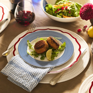 Winterberry Scalloped Dinner Plate (Set of 4)